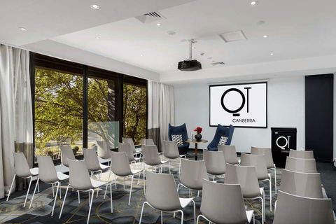 QT Canberra - Accommodation QLD 7