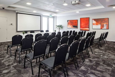 Quality Hotel Dickson - Accommodation QLD 11