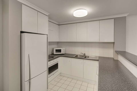 Adina Serviced Apartments James Court - Accommodation QLD 7
