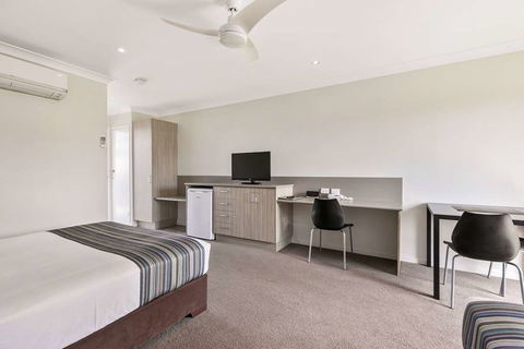 Econo Lodge Beachside - Accommodation QLD 12