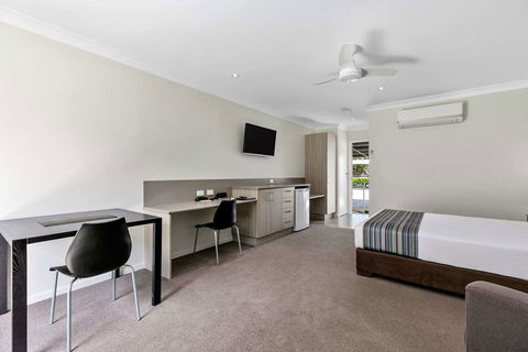 Econo Lodge Beachside - Accommodation QLD 15