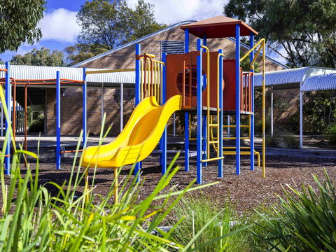 Ibis Styles Eagle Hawk Canberra Resort - Accommodation QLD 2