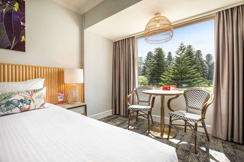 Hotel Victor - Accommodation QLD 2