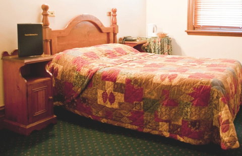 O'Malleys Hotel - Accommodation QLD 1