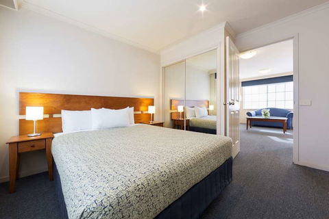 Canberra Parklands Central - Accommodation QLD 0