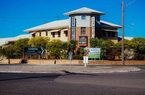 MAS Country Club Motor Inn - Accommodation QLD 0