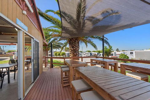 Discovery Parks Adelaide Beachfront - Accommodation QLD 1