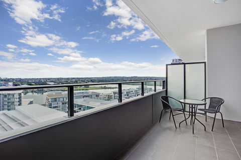 Astra Apartments Rhodes - Accommodation QLD 0