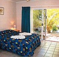 Colonial Palms Motor Inn - Accommodation QLD