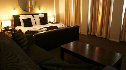 The Clarendon Hotel - Accommodation QLD 1