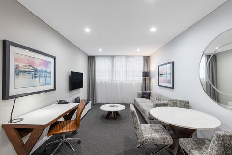 Meriton Serviced Apartments North Sydney - Accommodation QLD 1