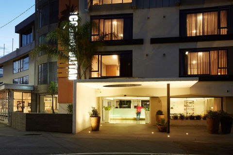Cosmopolitan Hotel - Accommodation QLD 0