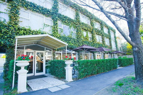 Punt Road Apartment Hotel - Accommodation QLD 0