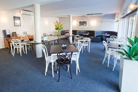 Punt Road Apartment Hotel - Accommodation QLD 2