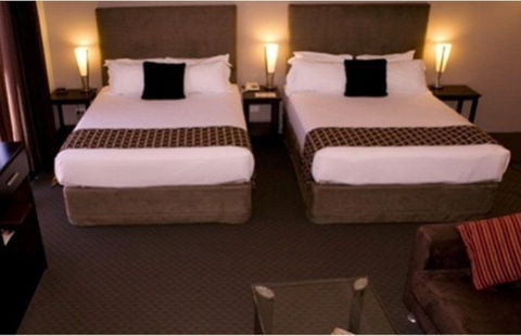 Joondalup City Hotel - Accommodation QLD 1