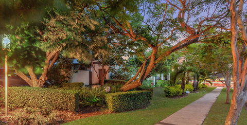 The Airport International Motel - Accommodation QLD 1