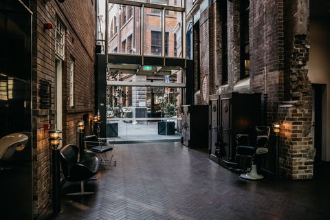 The Old Clare Hotel - Accommodation QLD 1