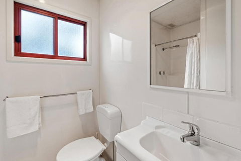 Discovery Parks Melbourne - Accommodation QLD 4