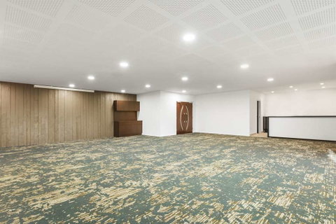 Quality Hotel Lakeside - Accommodation QLD 8