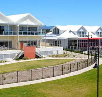 York Cove - Accommodation QLD