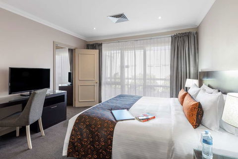 Kimberley Gardens Hotel, Serviced Apts - Accommodation QLD 12