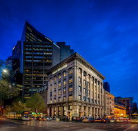 Batman's Hill on Collins - Accommodation QLD