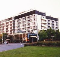 Hotel Adelaide International - Accommodation QLD