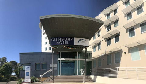 Bunbury Hotel Koombana Bay - Accommodation QLD 0