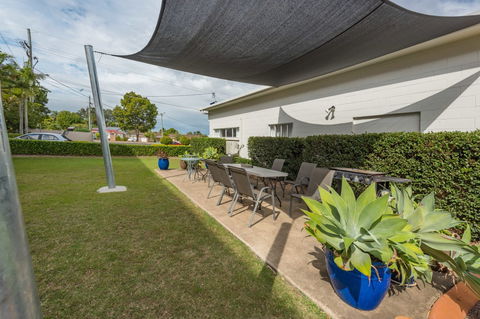 Takalvan Motel - Accommodation QLD 1