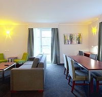 Abode Narrabundah - Accommodation QLD