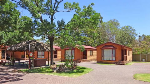 Adelaide Caravan Park - Accommodation QLD 0