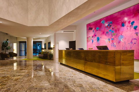 Eatons Hill Hotel - Accommodation QLD 1