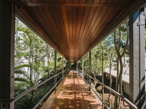 Mercure Clear Mountain Lodge - Accommodation QLD 2