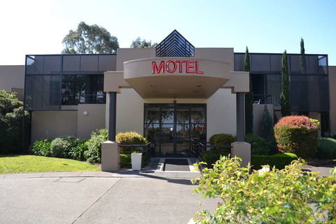 Dingley International Hotel - Accommodation QLD 0