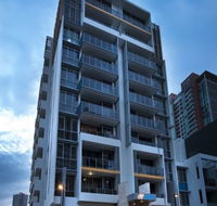 Meriton Suites Southport - Accommodation QLD