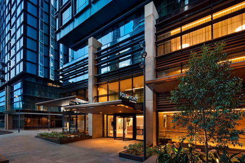 Four Points by Sheraton, Central Park - Accommodation QLD 1