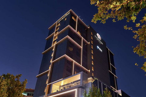 DoubleTree by Hilton Perth Northbridge - Accommodation QLD 0