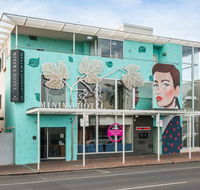 Majestic Minima Hotel - Accommodation QLD