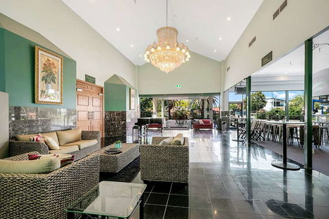 Comfort Hotel Pacific Cleveland - Accommodation QLD 1