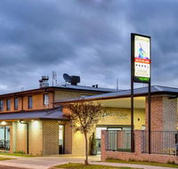 Aastro Dish Motor Inn - Accommodation QLD