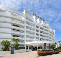 DoubleTree by Hilton Cairns - Accommodation QLD