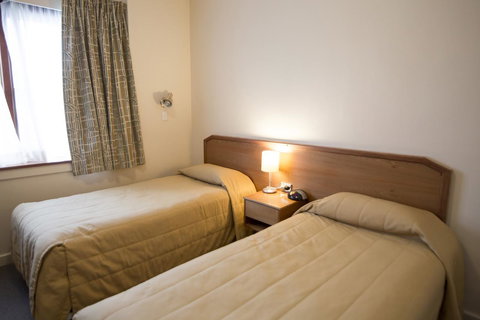 University House - ANU - Accommodation QLD 1