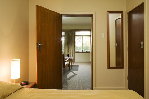 University House - ANU - Accommodation QLD 19