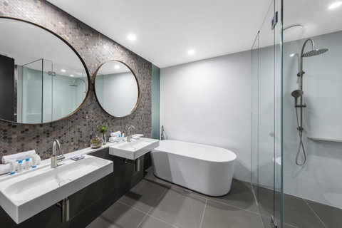 Vibe Hotel Canberra - Accommodation QLD 5