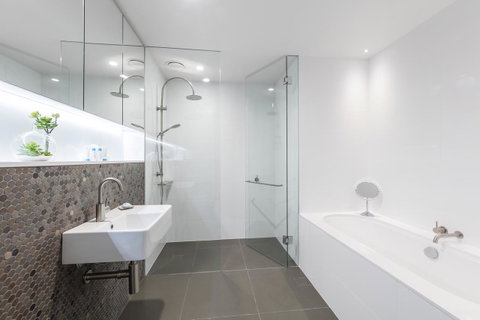 Vibe Hotel Canberra - Accommodation QLD 9