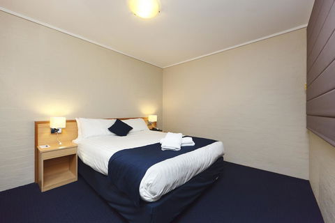 Ibis Styles Canberra - Accommodation QLD 24