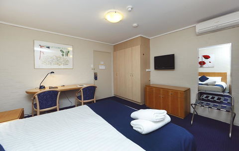 Ibis Styles Canberra - Accommodation QLD 38