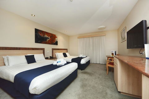 Ibis Styles Canberra - Accommodation QLD 37
