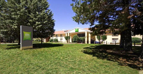 Ibis Styles Canberra - Accommodation QLD 7