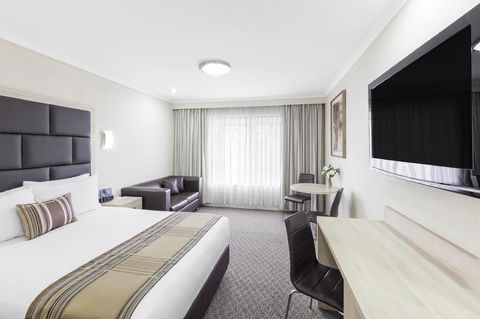 Garden City Hotel, Best Western Signature Collection - Accommodation QLD 0